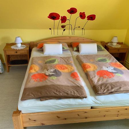 Pension Kunterbunt Buesum Hotel ภายนอก รูปภาพ